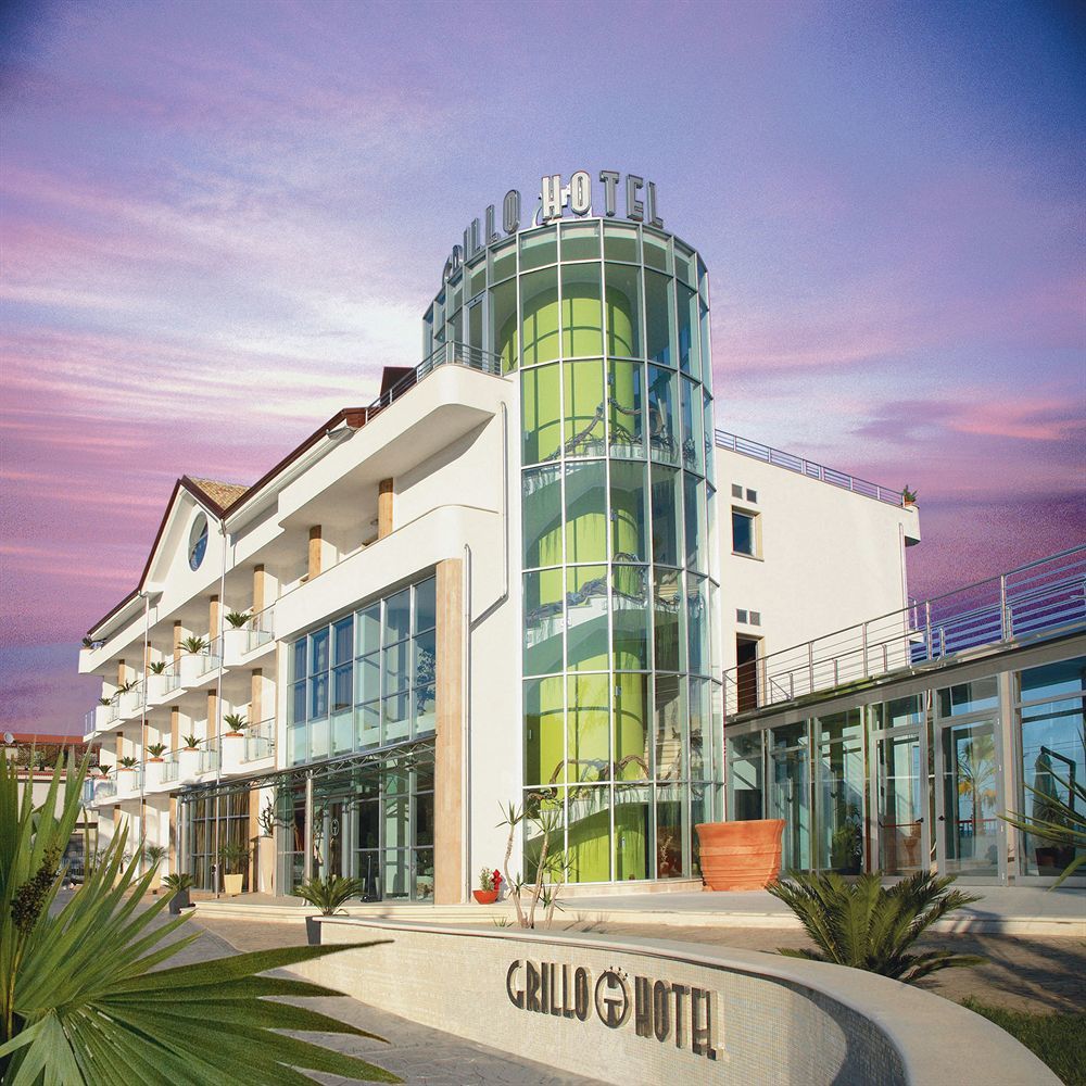 Grillo Hotel 阿门多拉拉 外观 照片